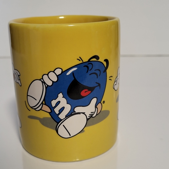 M&M'S | Kitchen | Mms Yellow Coffee Mug 996 Mars Collectible Cup ...